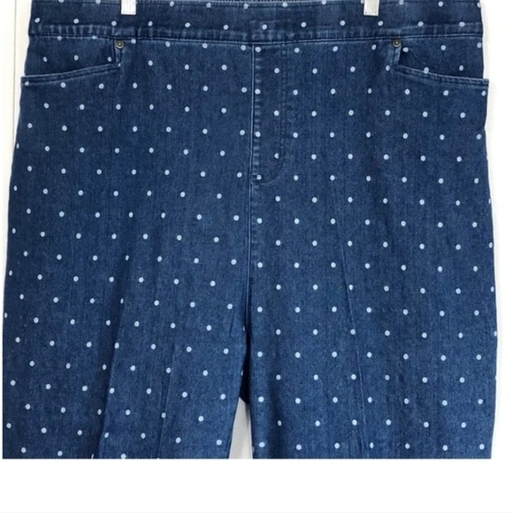 Vintage CW Classics Blue Denim Polka Dot  Capris NWT  Size L - Picture 2 of 11